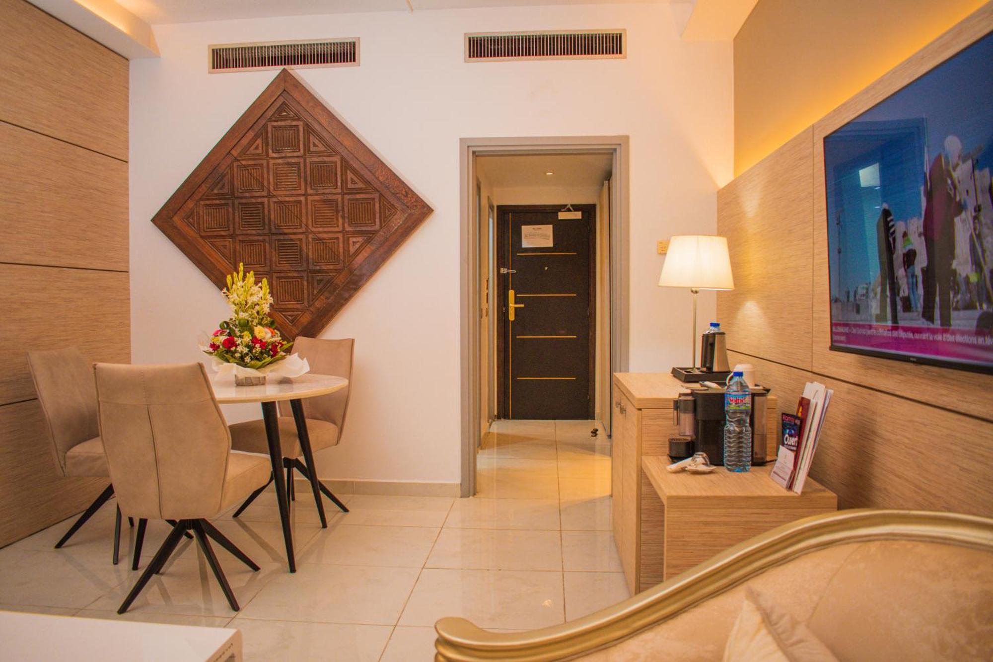 Hotel Sarakawa Lomé Esterno foto
