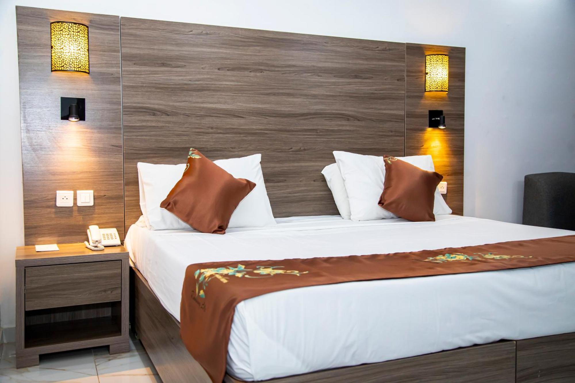 Hotel Sarakawa Lomé Esterno foto