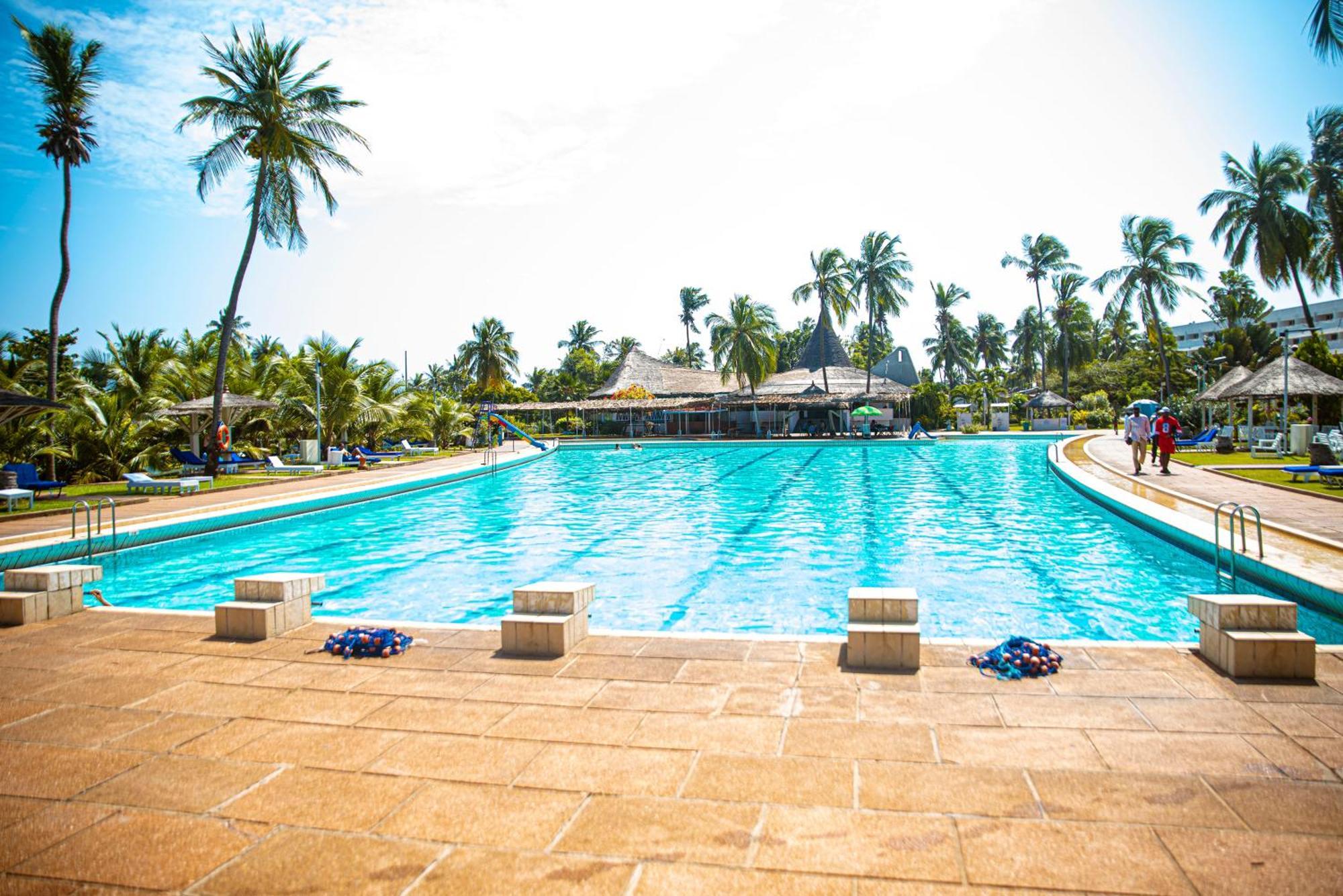 Hotel Sarakawa Lomé Esterno foto